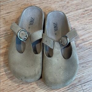Zara Tan Slippers with Comfort Footbed